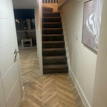 Athenaeum House Apartment