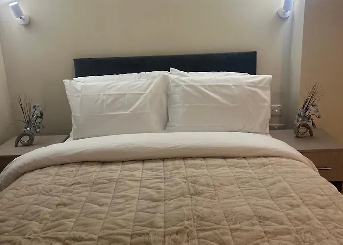 Athenaeum House * 利兹